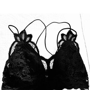 Black Lacey Bralette by ALYA - XL